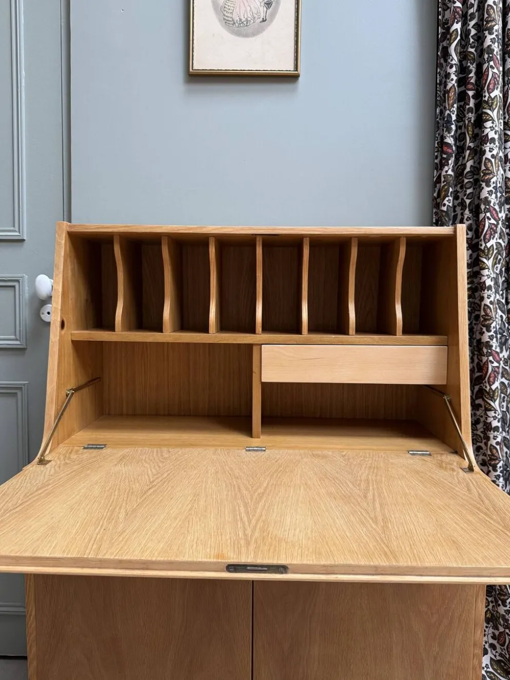 Secrétaire mid-century en chêne (rénovée)
