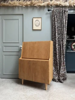 Secrétaire mid-century en chêne (rénovée)
