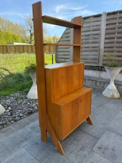 Secrétaire moderniste, années 60