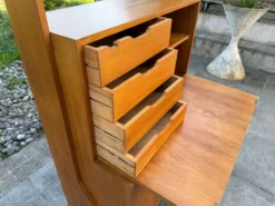Secrétaire moderniste, années 60