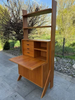 Secrétaire moderniste, années 60