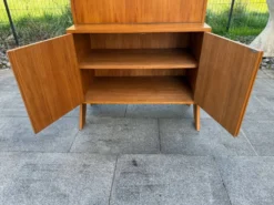 Secrétaire moderniste, années 60