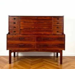 Secrétaire modèle n°69 en palissandre de Rio – Arne Wahl I