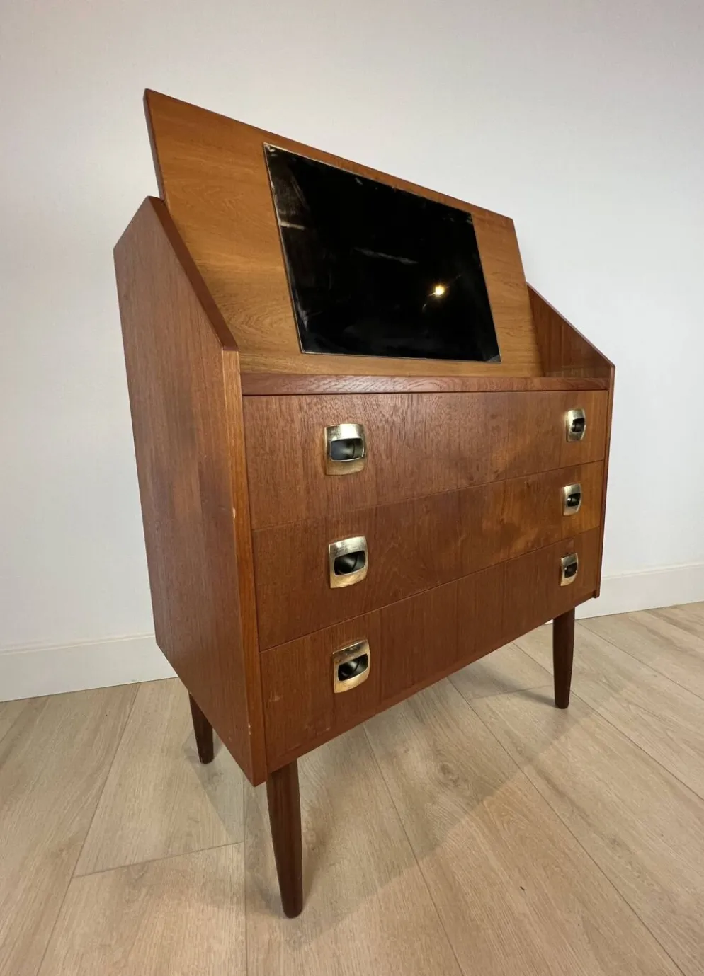 Secrétaire ou coiffeuse danoise, années 1960