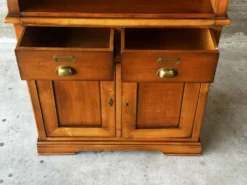 Secrétaire à rideau en merisier – Petit bureau de rangement, seconde m