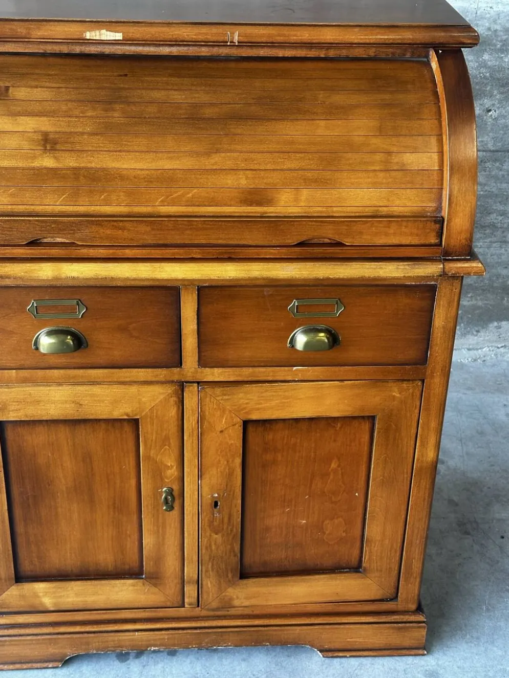 Secrétaire à rideau en merisier – Petit bureau de rangement, seconde m