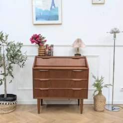 Secrétaire scandinave