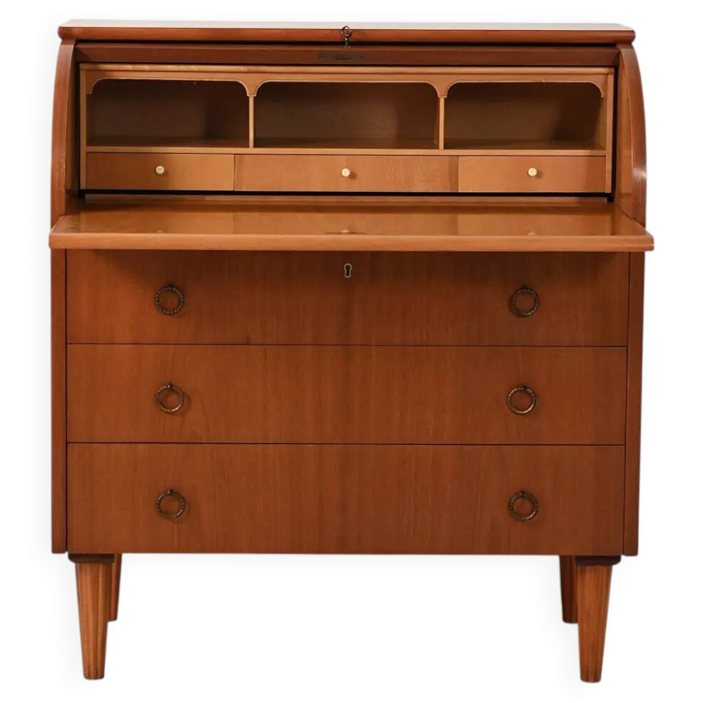 Secrétaire scandinave avec des pieds tournés décorés.