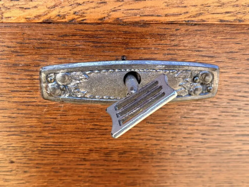 Secrétaire scandinave en chêne clair, années 50-60
