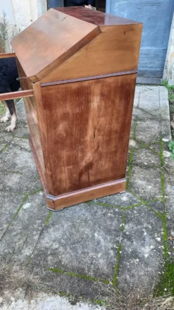 Secrétaire scriban