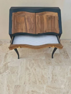 Secrétaire style Louis XV vert fumé
