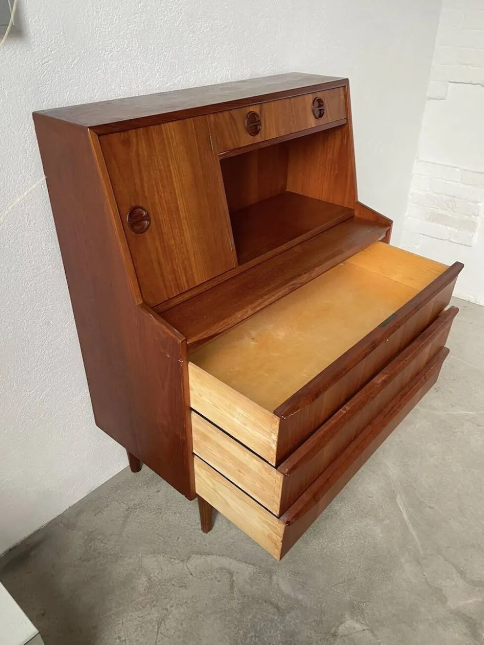 Secrétaire teck danois des années 60