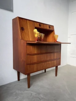 Secrétaire teck danois des années 60
