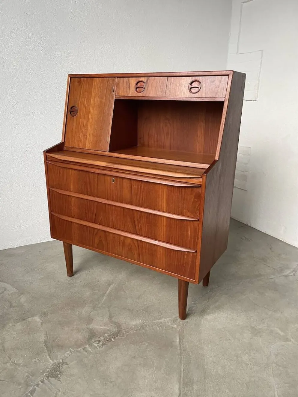Secrétaire teck danois des années 60