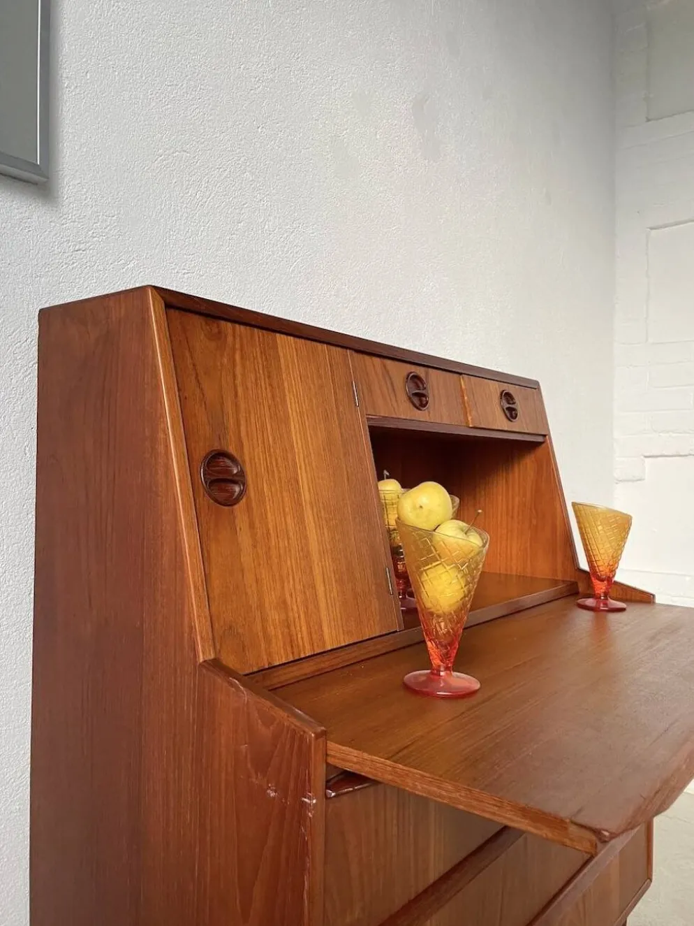Secrétaire teck danois des années 60