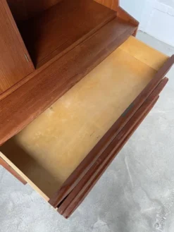 Secrétaire teck danois des années 60