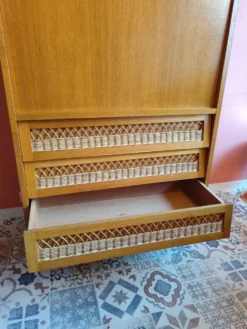 Secrétaire vintage en bois et rotin