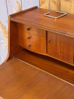 Secrétaire vintage scandinave en teck 