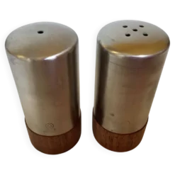 Sel et poivre teck et métal style scandinave