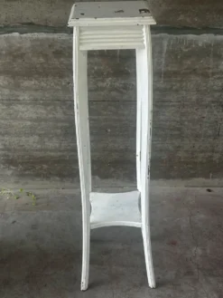 Sellette ancienne en bois peint blanc – H 110 cm