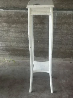 Sellette ancienne en bois peint blanc – H 110 cm