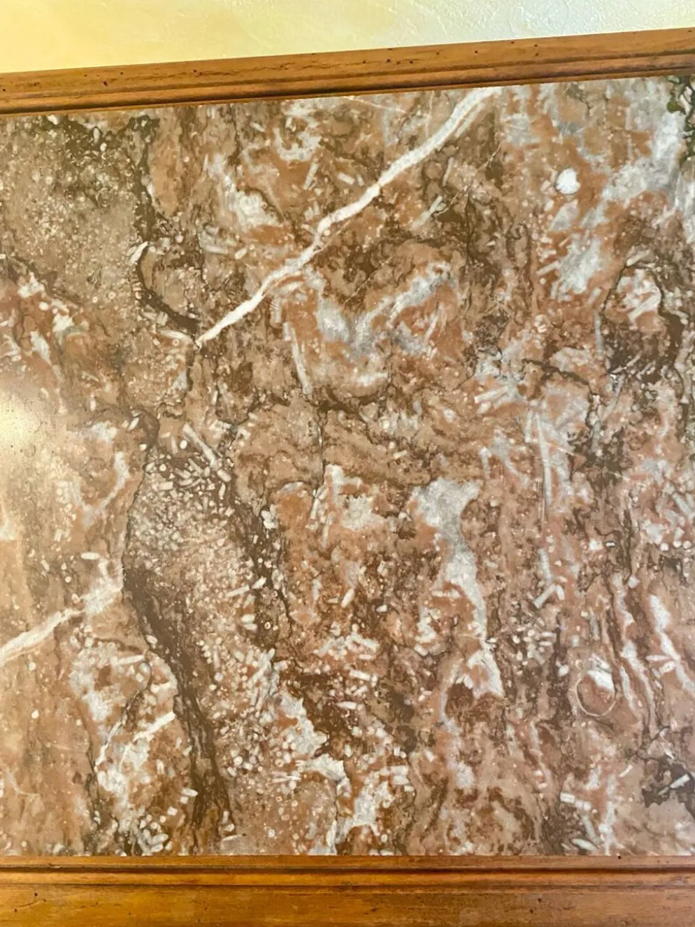 Sellette ancienne en bois sculpté et marbre – fin XIXᵉ