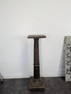 Sellette colonne cannelée en chêne à plateau carré