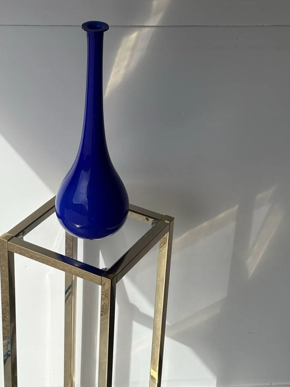 Sellette en métal doré et verre – Années 1970