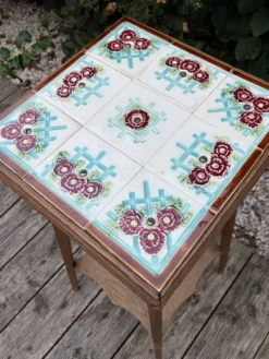 Sellette porte plantes ancienne en bois et carreaux de faience