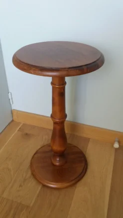 Sellette ronde guéridon en bois massif