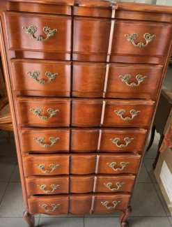 Semainier /chiffonnière en bois