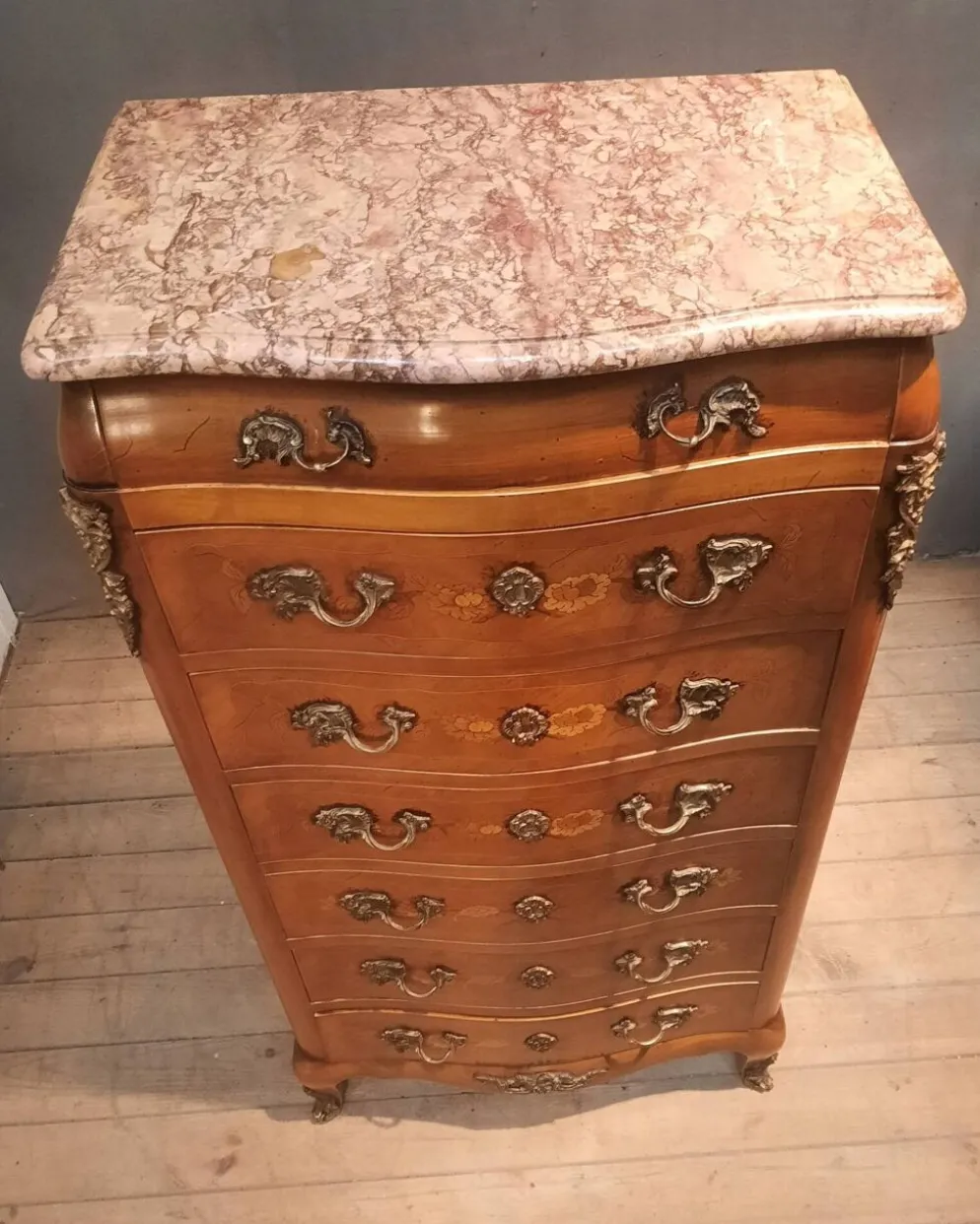 Semainier en marqueterie de style Louis XV
