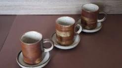 service a café en grès vintage