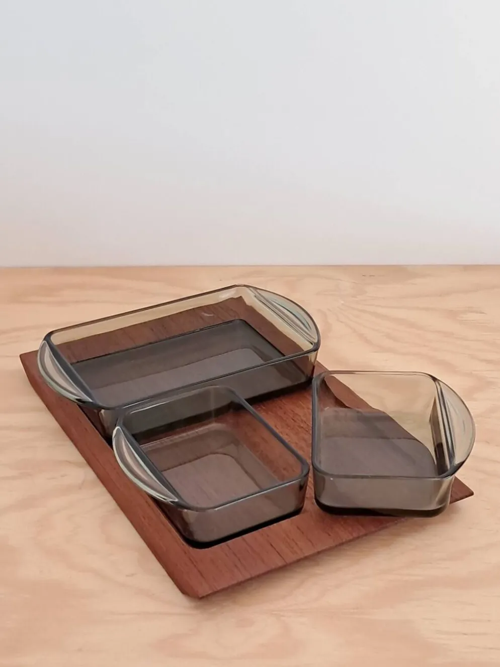 Service apéritif en teck et verre fumé – design scandinave années 60