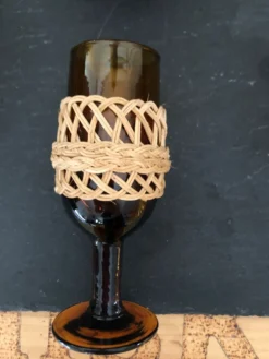 Service à apéritif verre ambré et rotin vintage