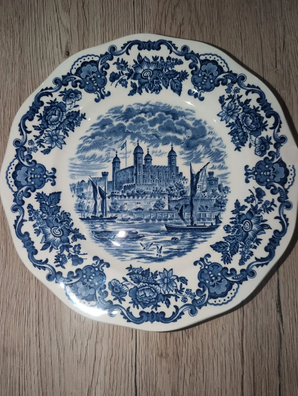 Service 12 Assiettes Plates Enoch Wedgwood Tower of London 20cm Neuf