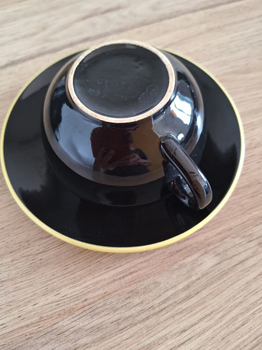 Service à café avec sucrier noir et jaune Villeroy et Boch années 60