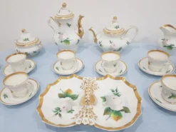 Service à café, porcelaine blanche avec dorure, KPM, Allemagne, 19e siècle