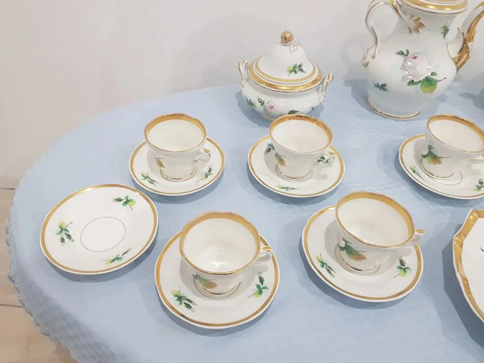 Service à café, porcelaine blanche avec dorure, KPM, Allemagne, 19e siècle
