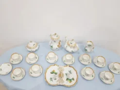 Service à café, porcelaine blanche avec dorure, KPM, Allemagne, 19e siècle
