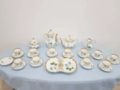 Service à café, porcelaine blanche avec dorure, KPM, Allemagne, 19e siècle