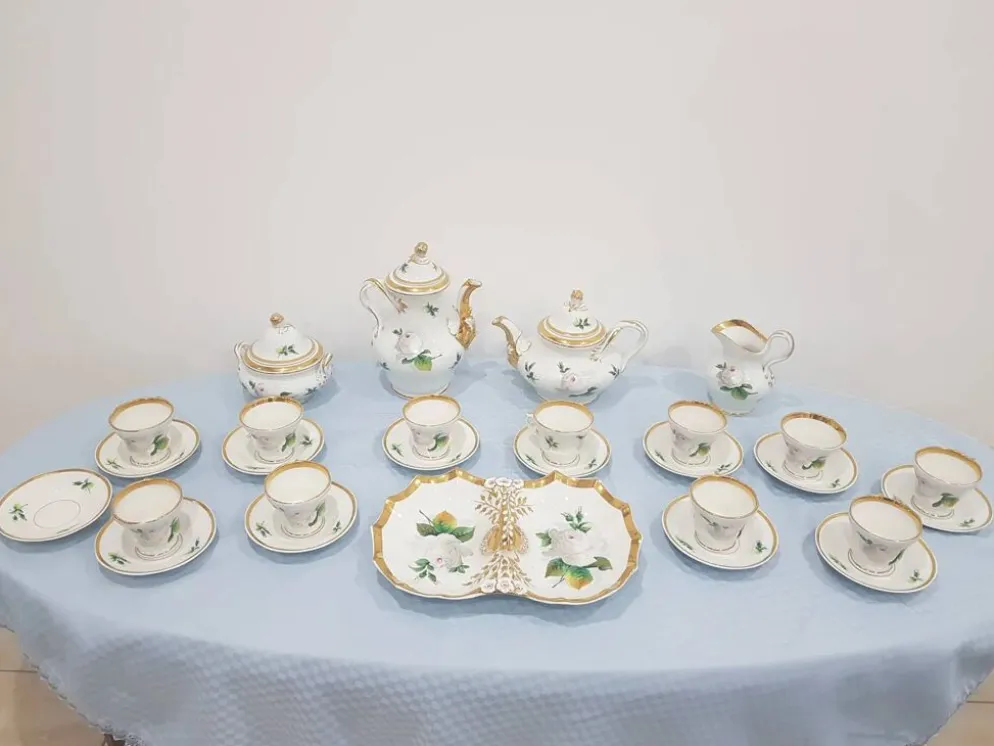 Service à café, porcelaine blanche avec dorure, KPM, Allemagne, 19e siècle