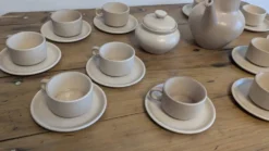 Service à café vintage en grès Les Potiers de l’Abbaye – 12 personnes