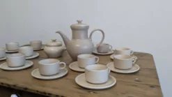 Service à café vintage en grès Les Potiers de l’Abbaye – 12 personnes