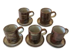 Service à café vintage 10 pièces, 5 tasses plus 5 souscoupes en grès mouch,