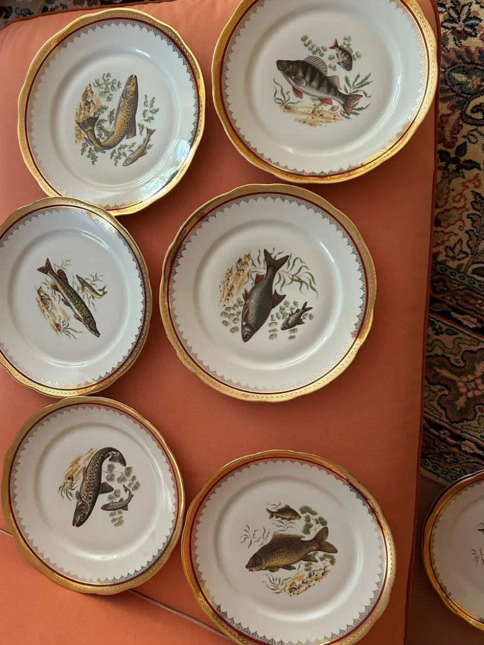 Service complet 78 pièces en porcelaine de Limoges filet or