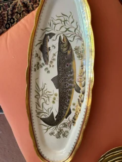 Service complet 78 pièces en porcelaine de Limoges filet or