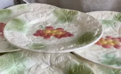 Service de 8 assiettes barbotines raisins SALINS vintage 1970
