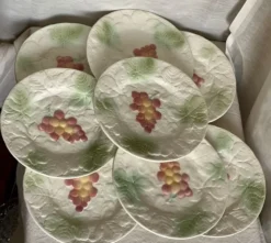 Service de 8 assiettes barbotines raisins SALINS vintage 1970
