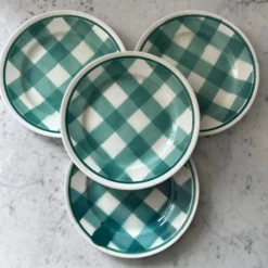 Service de 4 assiettes à carreaux